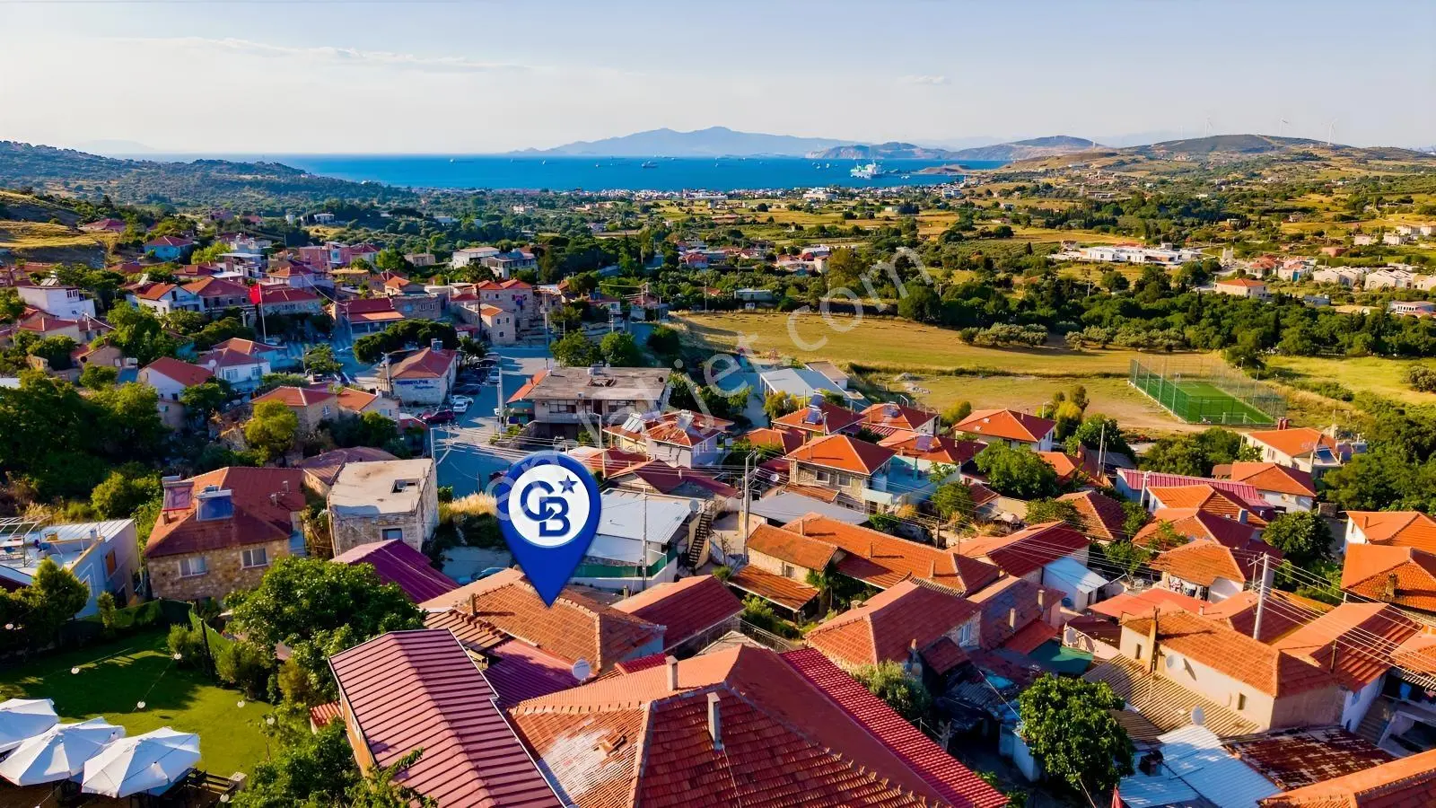 Foça Kozbeylide Satılık 3+1 Müstakil Taş Villa