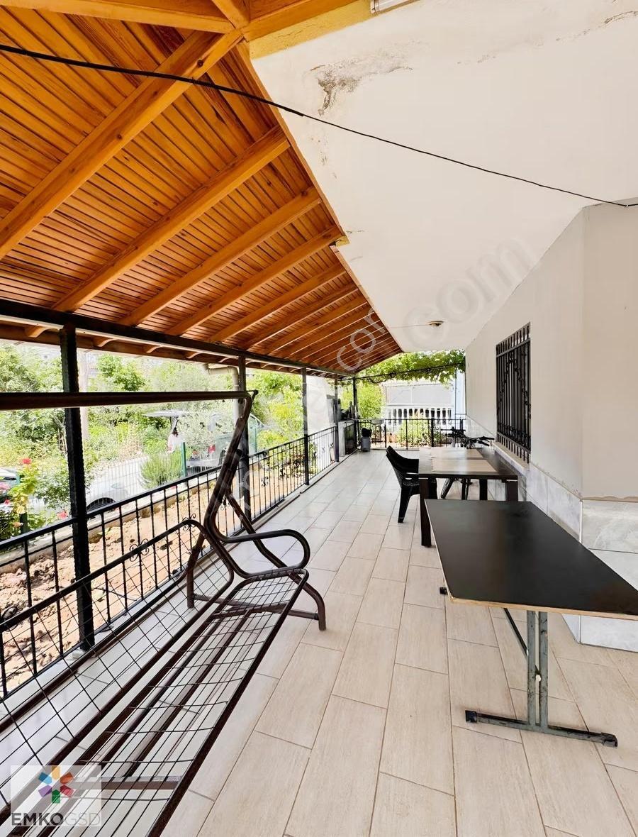 Gümüldür De Geniş Teraslı, 4+1, Köşe,satılık,yazlık,villa