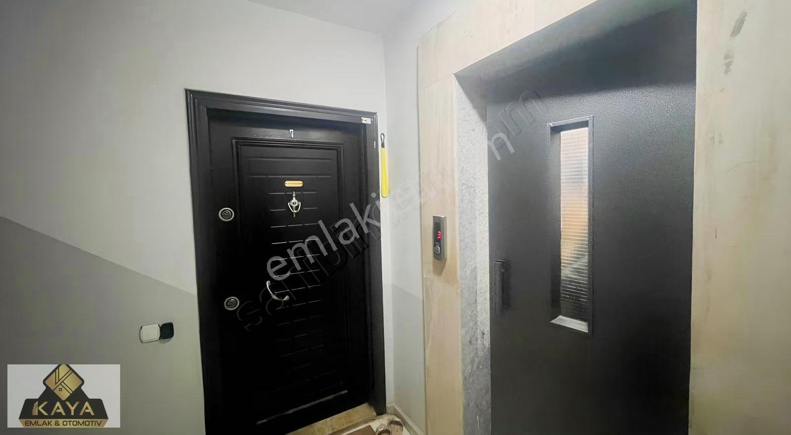 Köşe Daire Krediye Uygun Havuzlu Site İçi Katta 2+1 - Görsel 3
