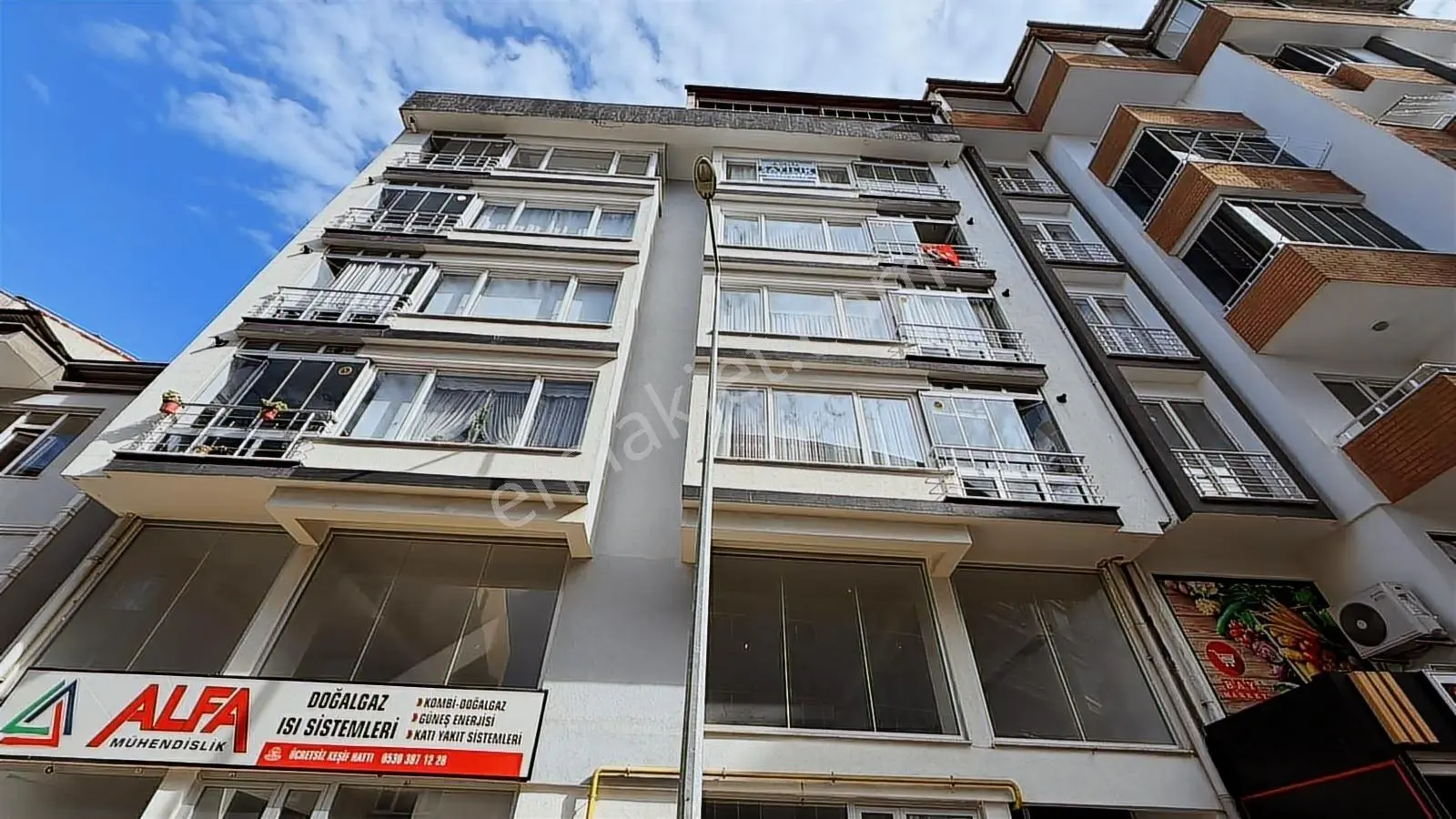 Delta Gayrimenkul'den Gemilerçekeği'nde Fırsat 5+2 Satılık Daire