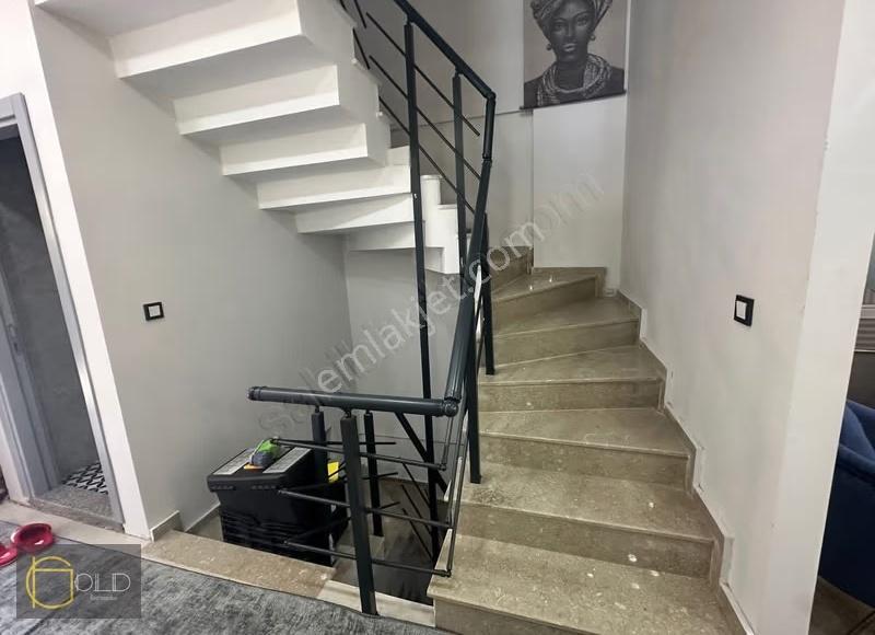 Güzelyalı Da Denize 200 Metre 6+1 Villa - Görsel 11