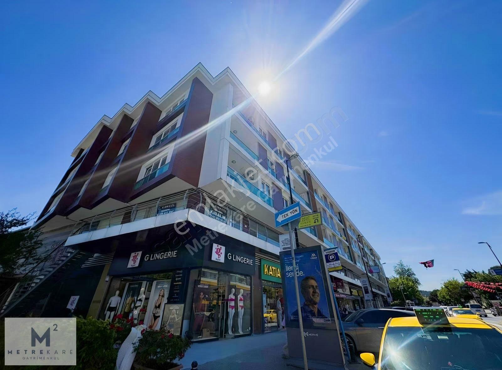 Göktürk Suıtes'te İstanbul Caddesi Üzeri Eşyalı 1+1 Kiralık - Görsel 3