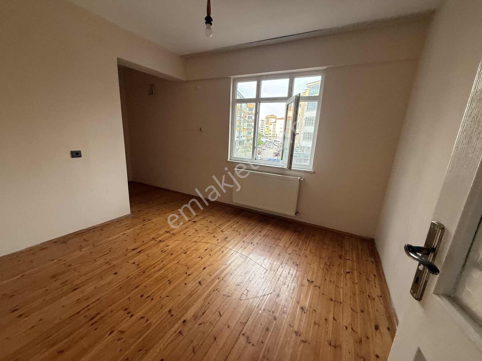 Yağmur Emlak'tan Tekkeköyde Çok Merkezi Konum 2+1 Kiralık Daire - Görsel 17