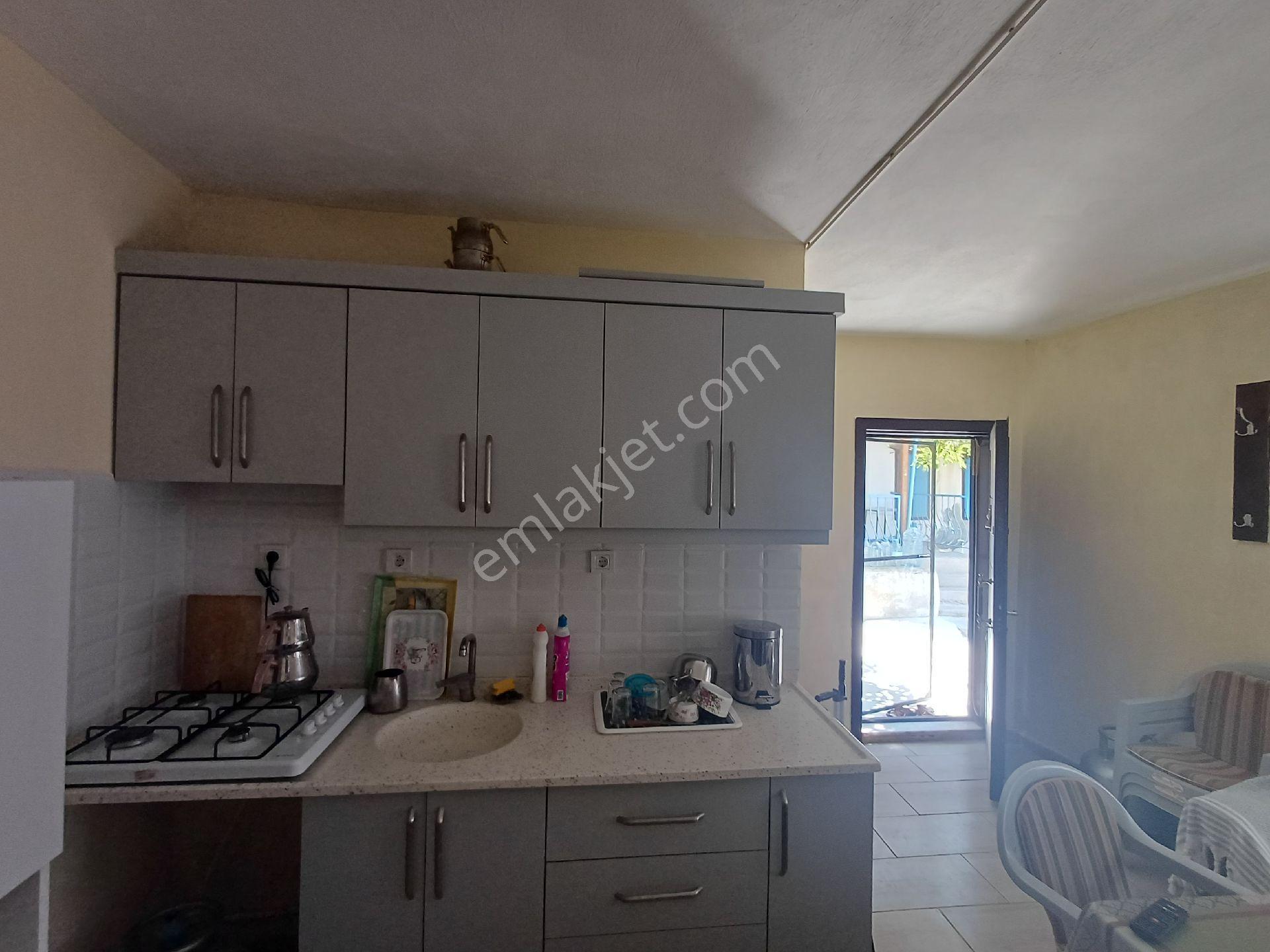 Kazıkli Mahallesinde Esyali Satilik 2+1 Köy Evi - Görsel 8