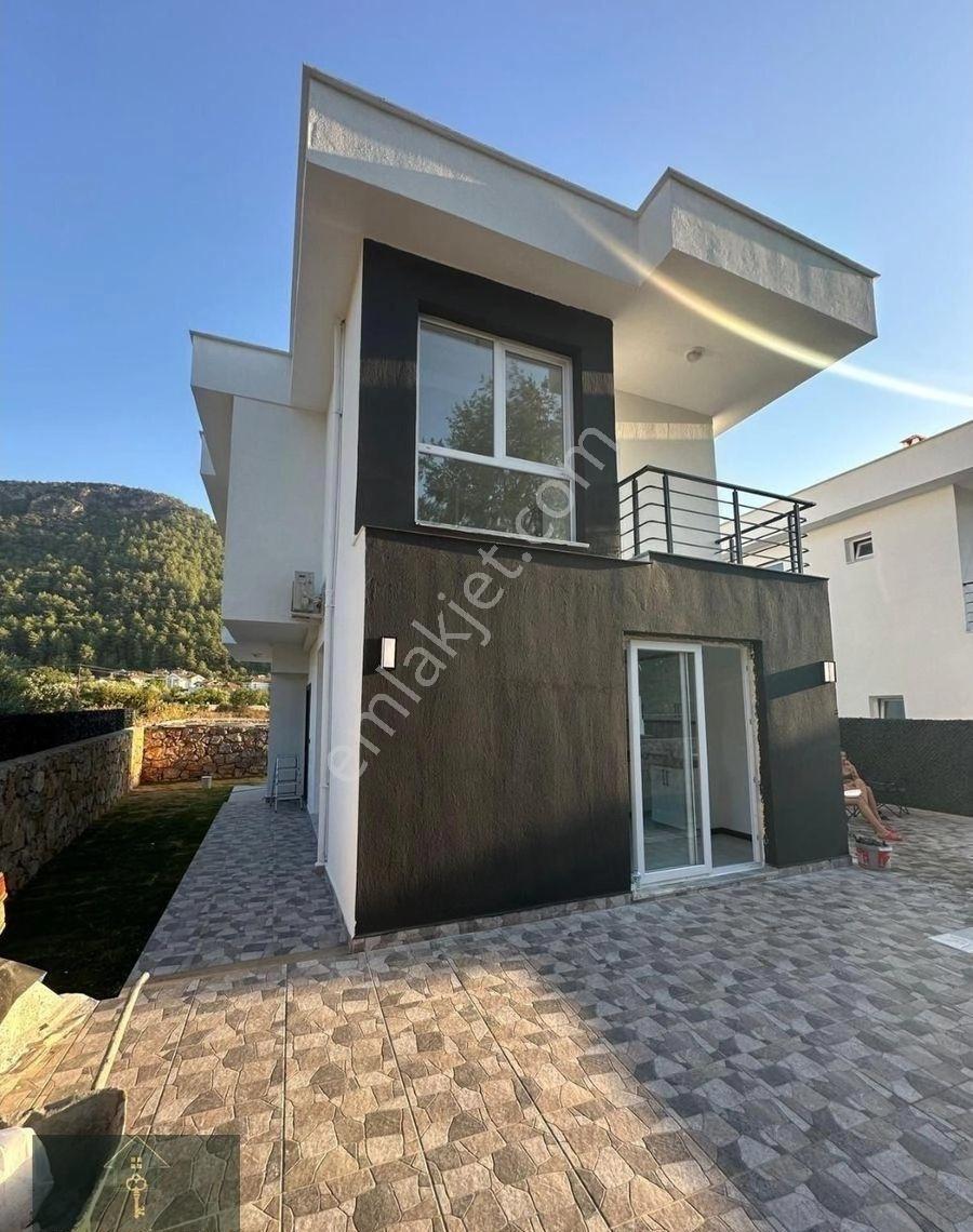 Satılık Müstakil Havuzlu Sıfır Dubleks Villa
