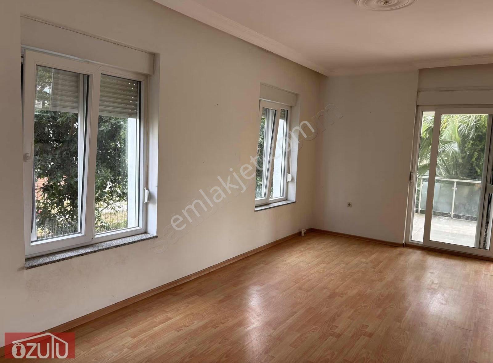 Güzeloba Kiralık 5+1 Villa - Görsel 23