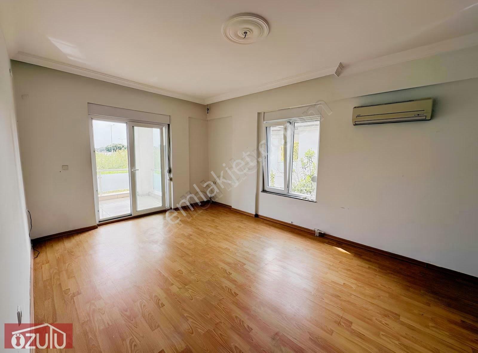 Güzeloba Kiralık 5+1 Villa - Görsel 28