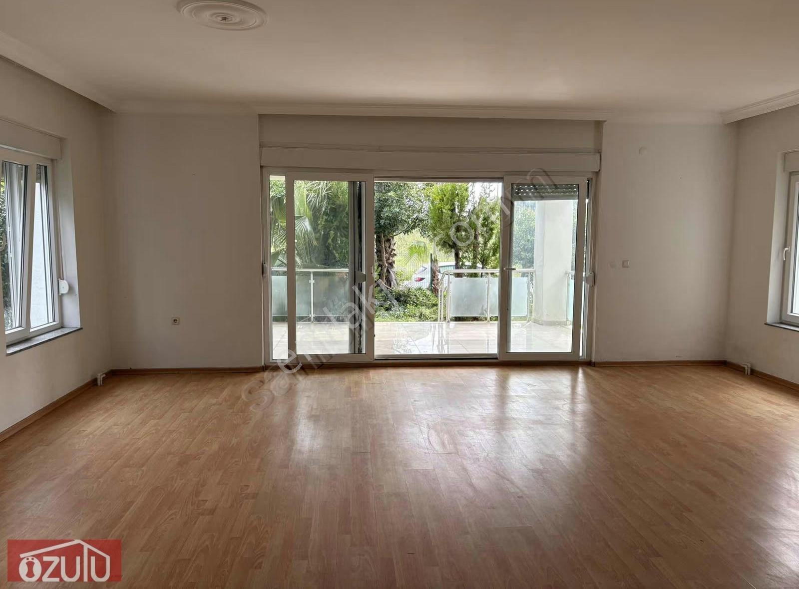 Güzeloba Kiralık 5+1 Villa - Görsel 31