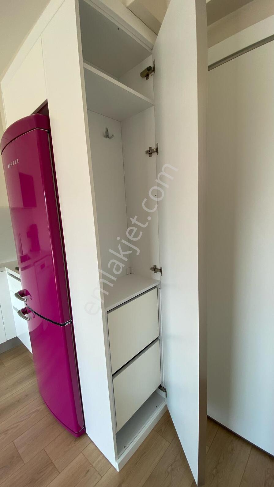 Bornova Kılıçoğlı Koşay Rezidansta-eşyalı-manzaralı-kiralık 1+1 - Görsel 25