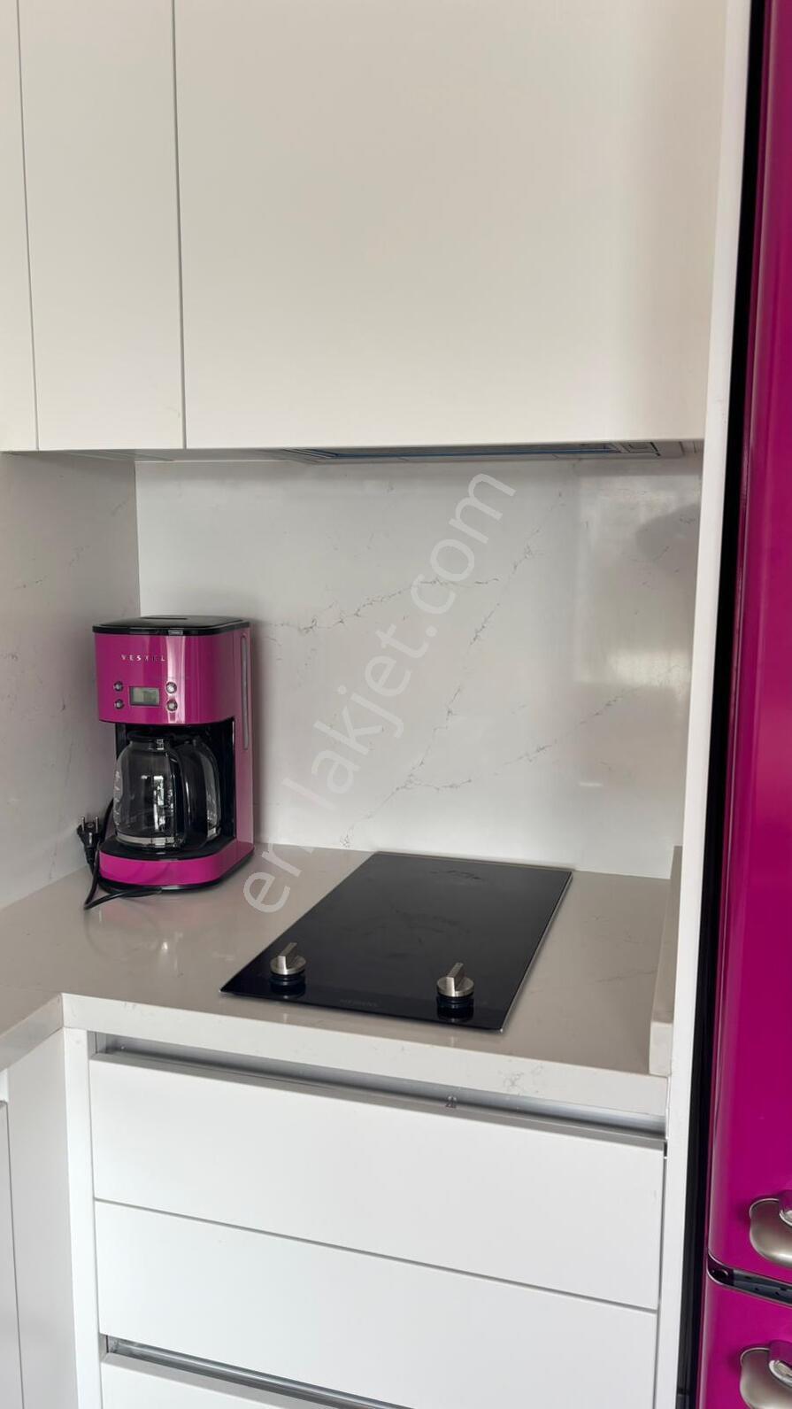 Bornova Kılıçoğlı Koşay Rezidansta-eşyalı-manzaralı-kiralık 1+1 - Görsel 12