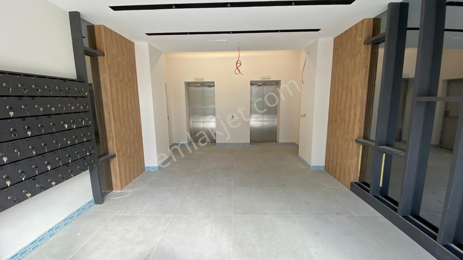 Bornova Kılıçoğlı Koşay Rezidansta-eşyalı-manzaralı-kiralık 1+1 - Görsel 32