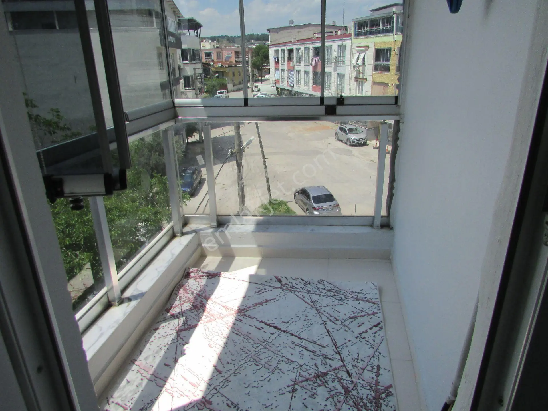 Torbalı Ayrancılarda Değirmen Caddesi Üzeri Satılık 2+1 Köşe Daire - Görsel 2