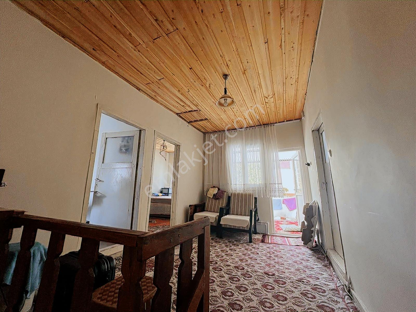 Yenilenmiş Müstakil Bahçeli Dublex ,kombili Zile Evi Uygun Fiyat - Görsel 21