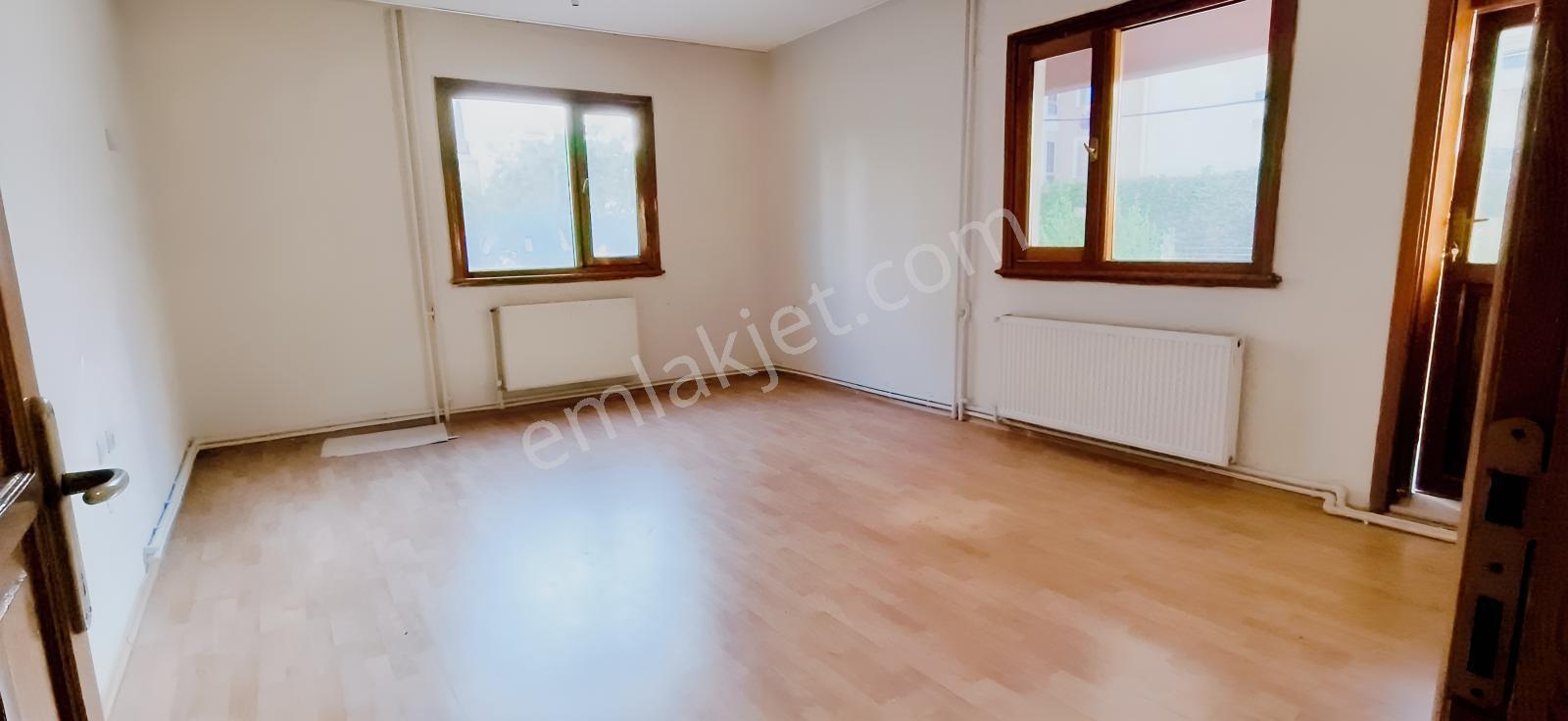 Balıkesir Bahçelievlerde Geniş 3+1 Kiralık Daire - Görsel 17