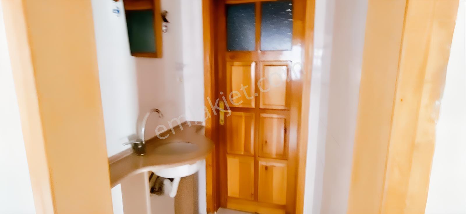 Balıkesir Bahçelievlerde Geniş 3+1 Kiralık Daire - Görsel 16