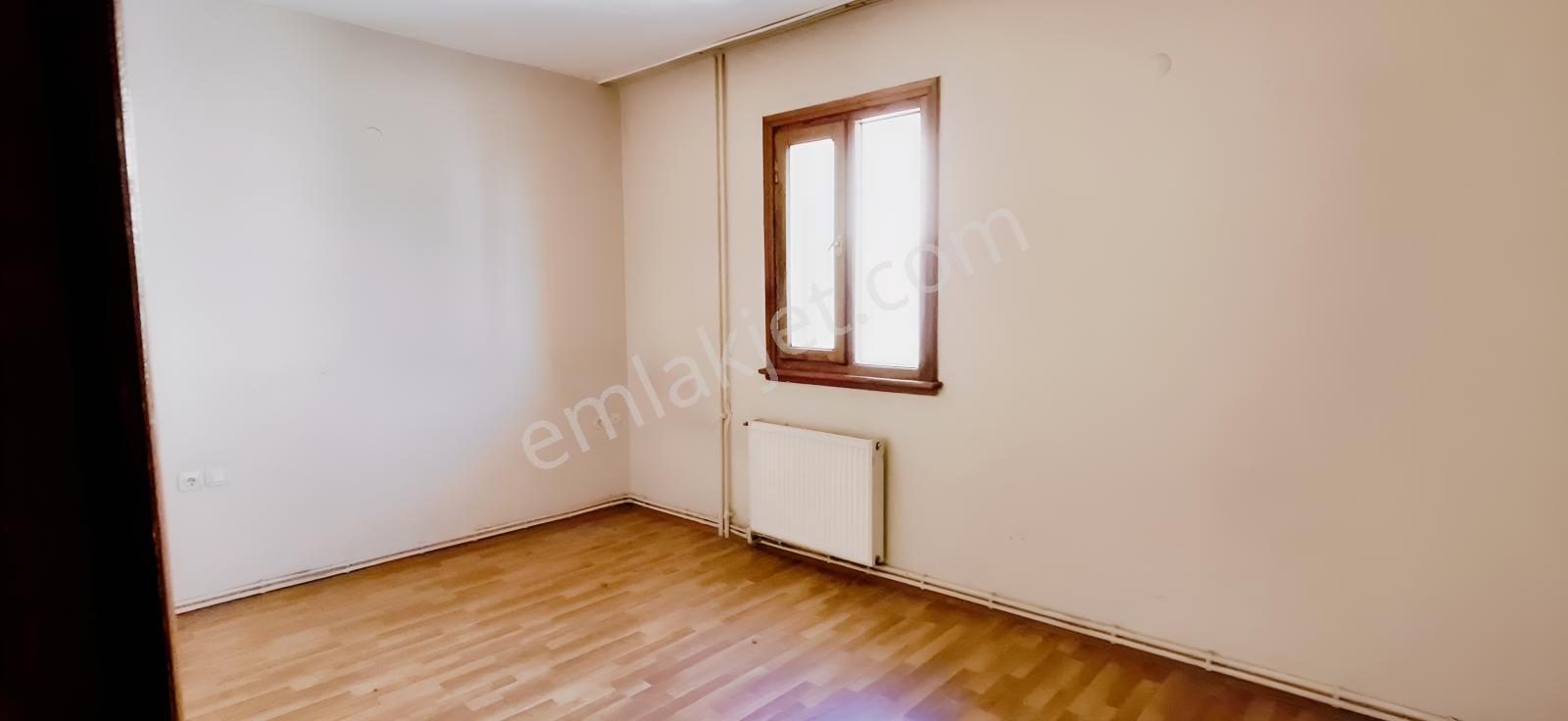 Balıkesir Bahçelievlerde Geniş 3+1 Kiralık Daire - Görsel 5
