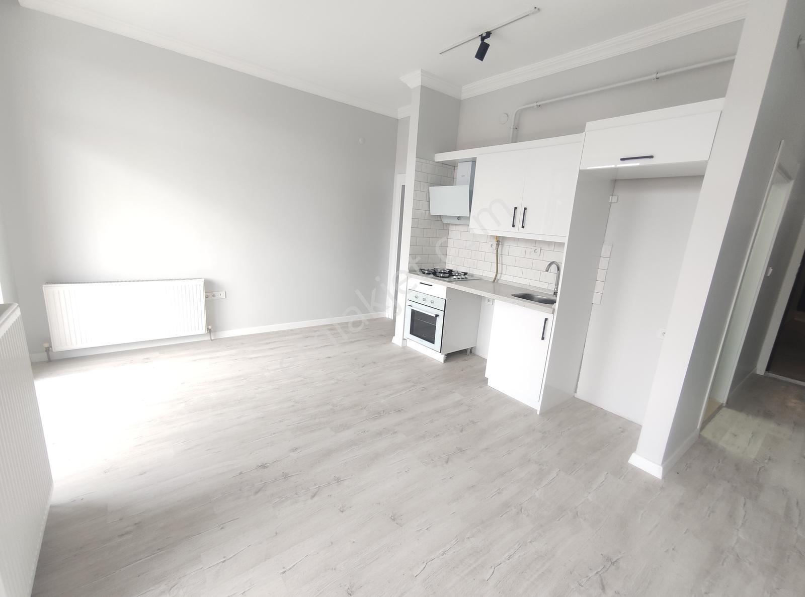 Cadde Üzeri Ofis İçin Uygun Ayçadan Satılık 1+1 Daire - Görsel 12