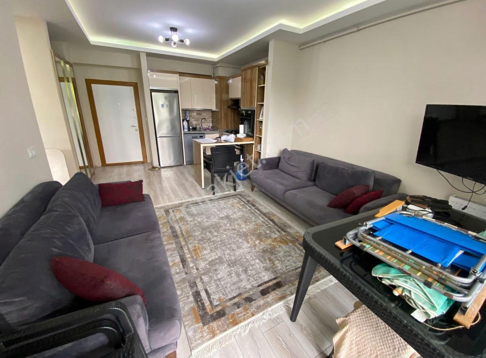 Yalova Çınarcık Teşvikiyede Ebevyn Banyolu Havuzlu 2+1 Daire - Görsel 16