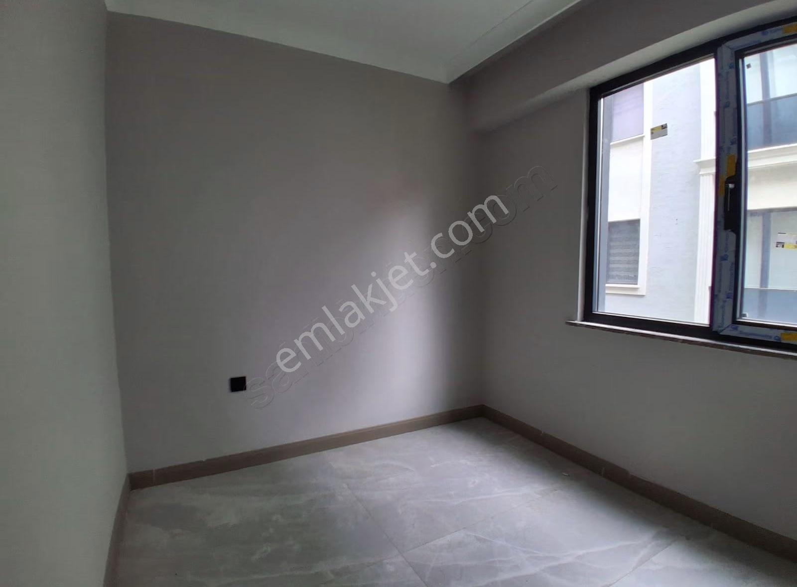 Çiflikköy'de 2+1 Ara Kat Sıfır Kiralık Daire - Görsel 3