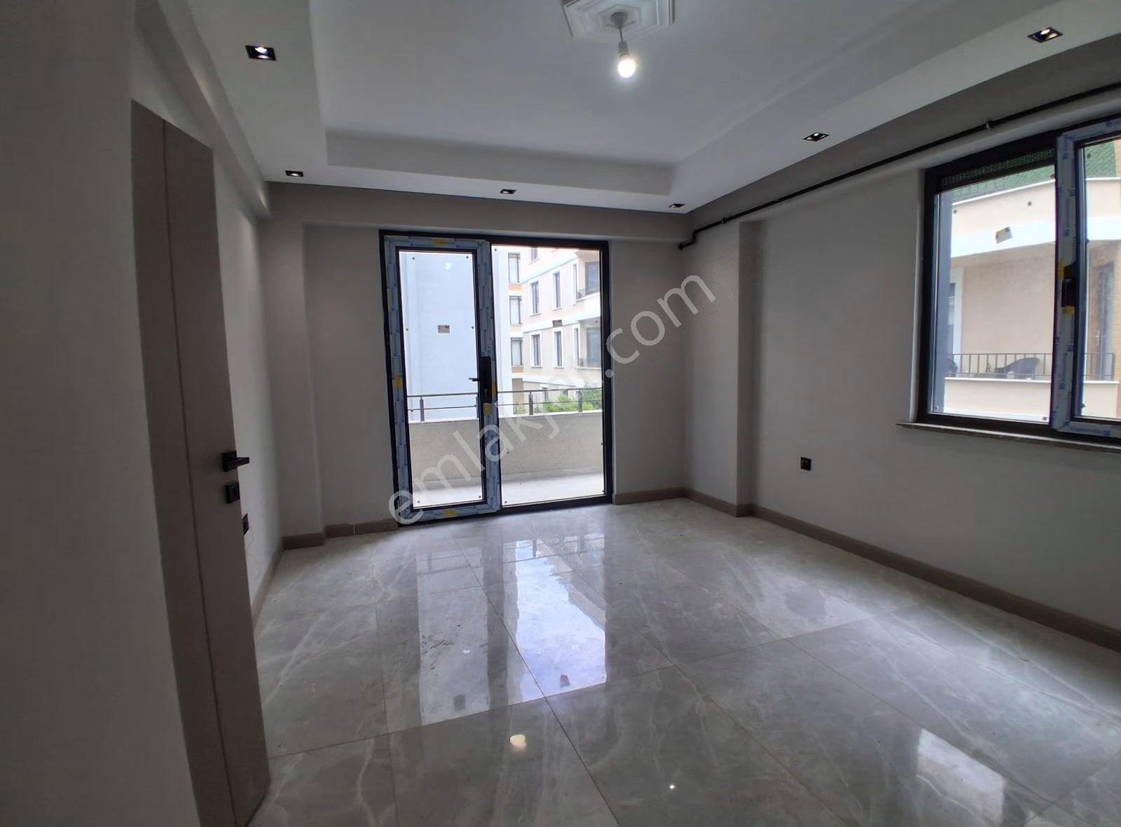 Çiflikköy'de 2+1 Ara Kat Sıfır Kiralık Daire - Görsel 6