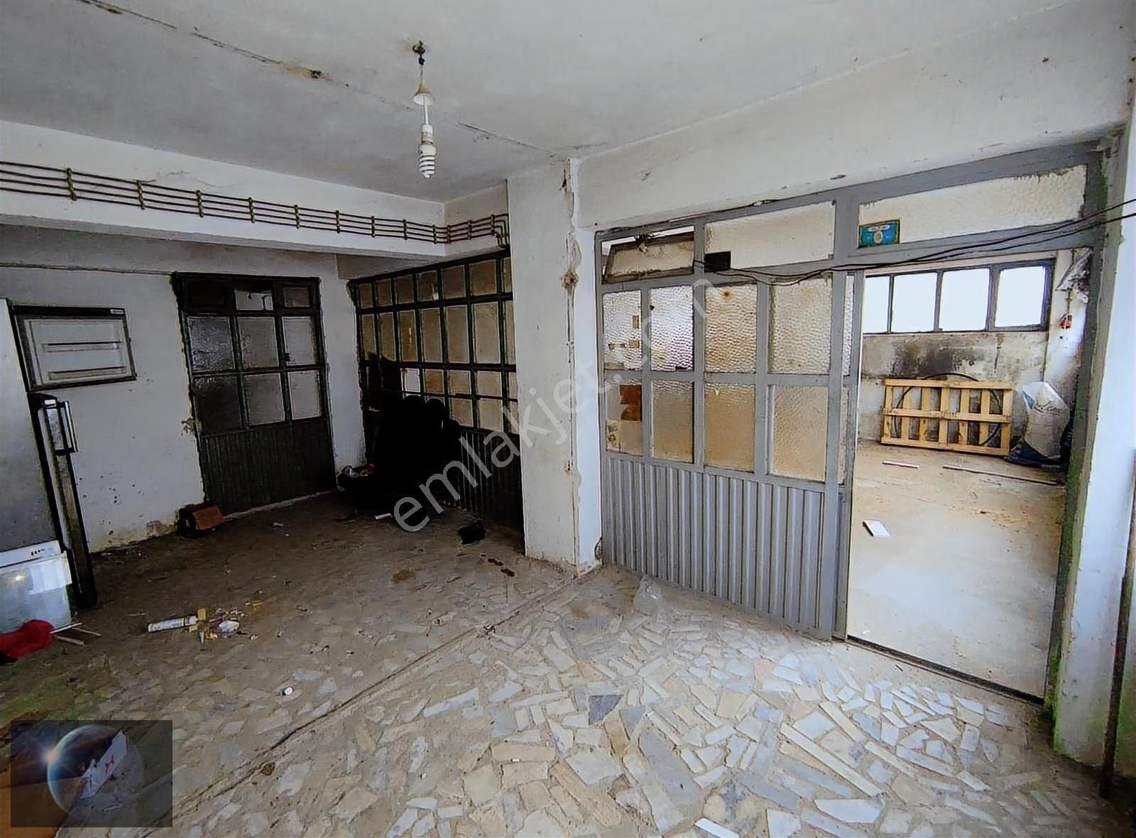 Buca İnönü Mah/de Kiralık Dükkan - Görsel 9