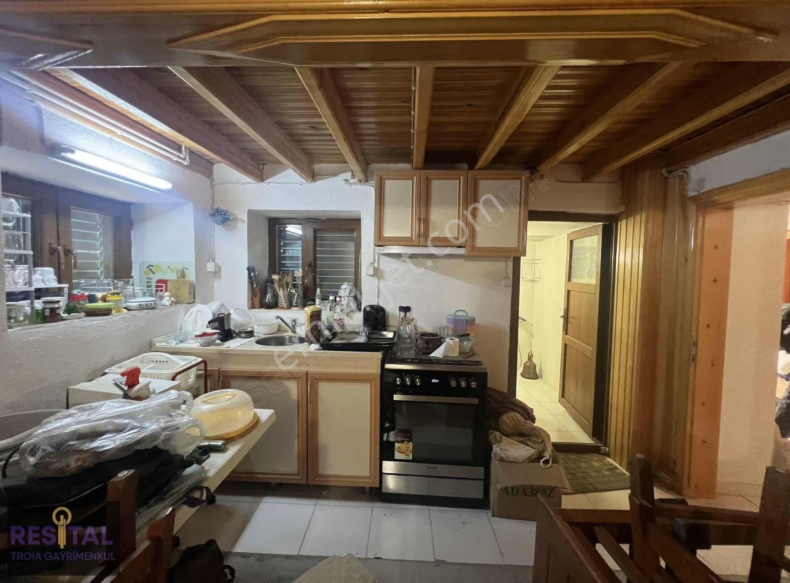 Gökçeada Merkez'de Tarihi Rum Evi 4+2 İki Ayrı Yaşam Alanı - Görsel 10