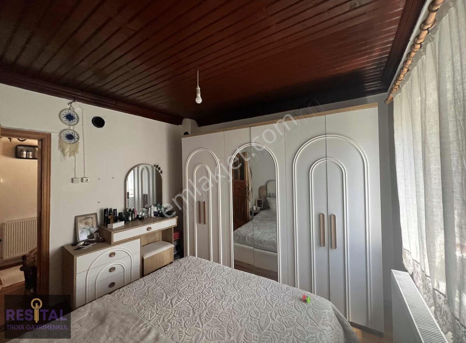 Gökçeada Merkez'de Tarihi Rum Evi 4+2 İki Ayrı Yaşam Alanı - Görsel 33
