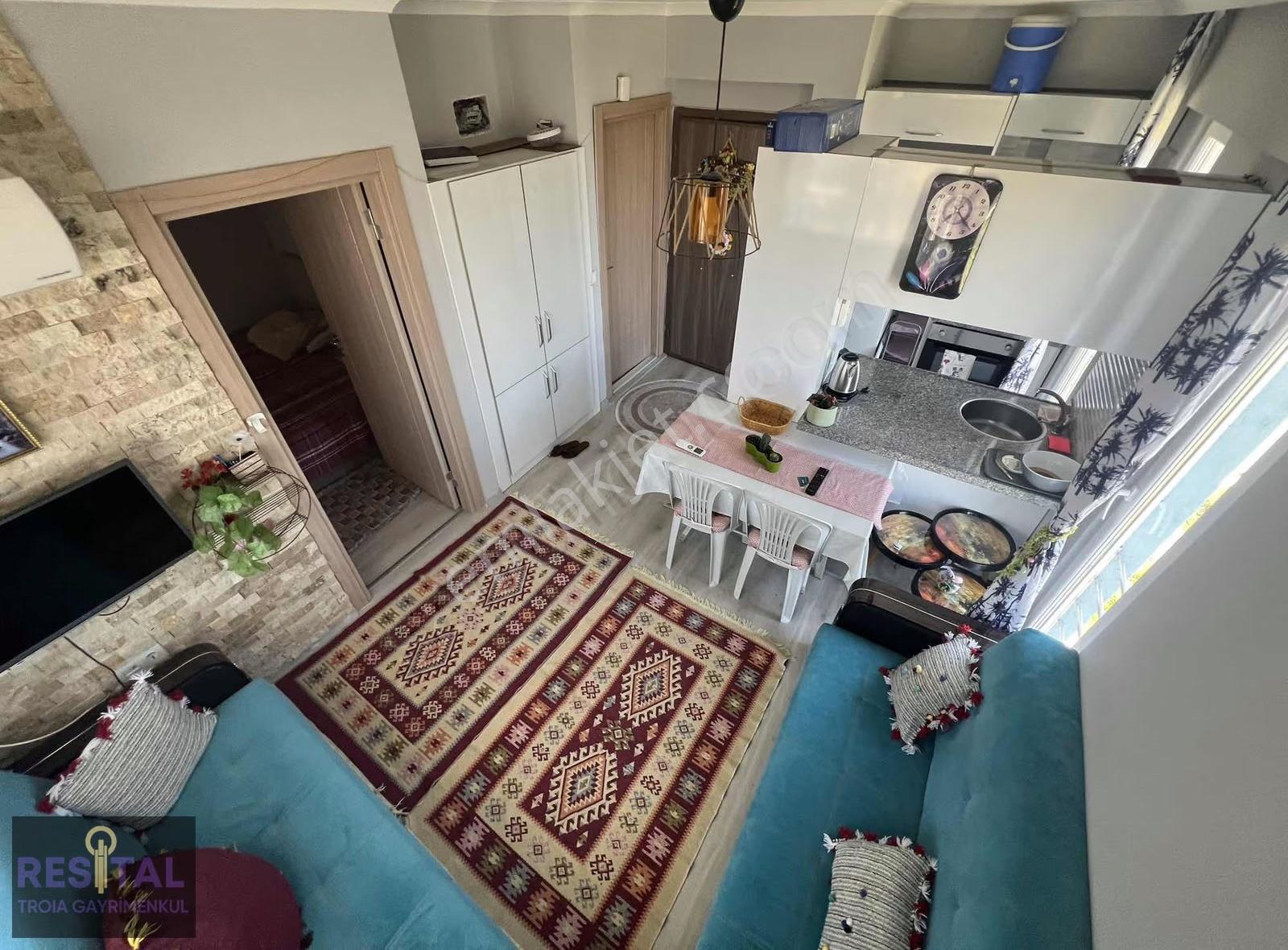 Gökçeada Merkez Eşyalı Kiracısız Satılık 1+1 Daire