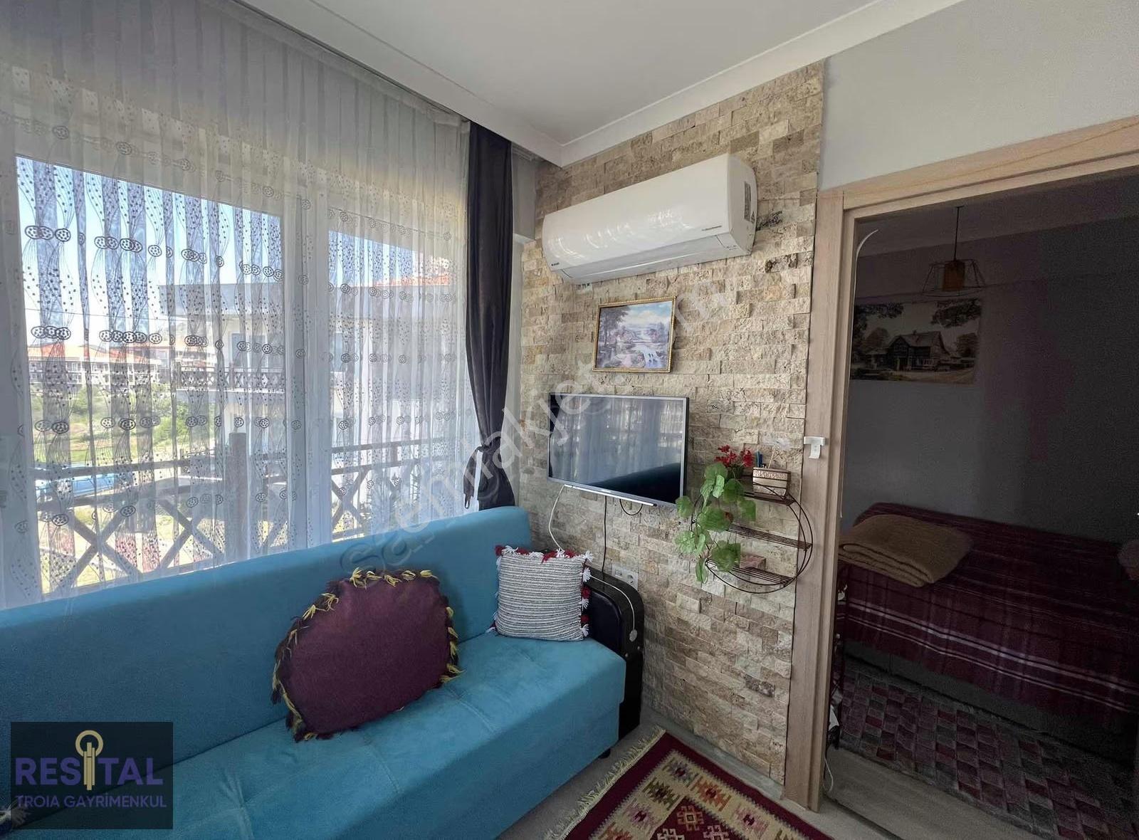 Gökçeada Merkez Eşyalı Kiracısız Satılık 1+1 Daire - Görsel 9