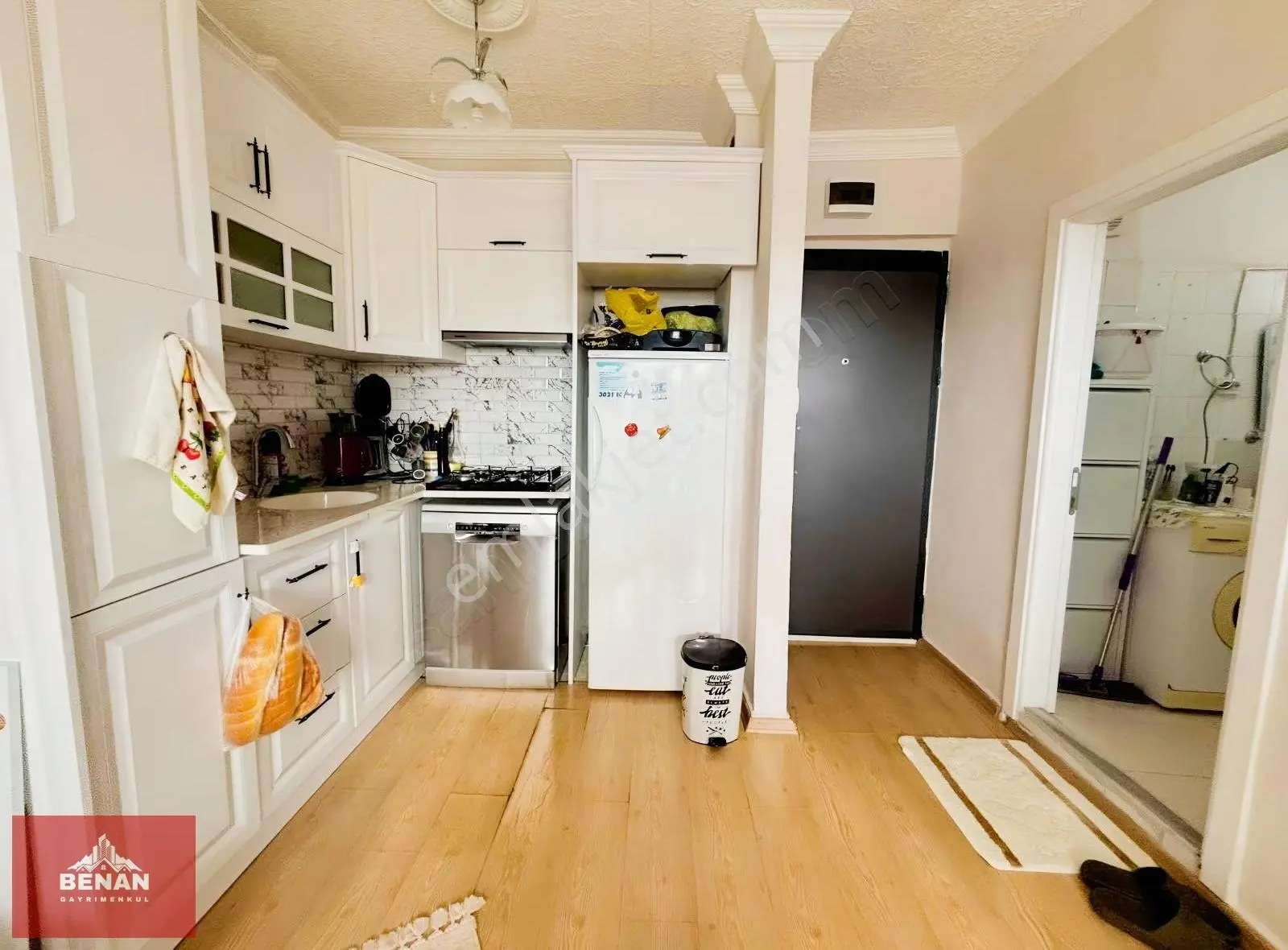 Çınarcık Karpuzderede Satılık Asansörlü 2+1 Eşyalı Daire - Görsel 4