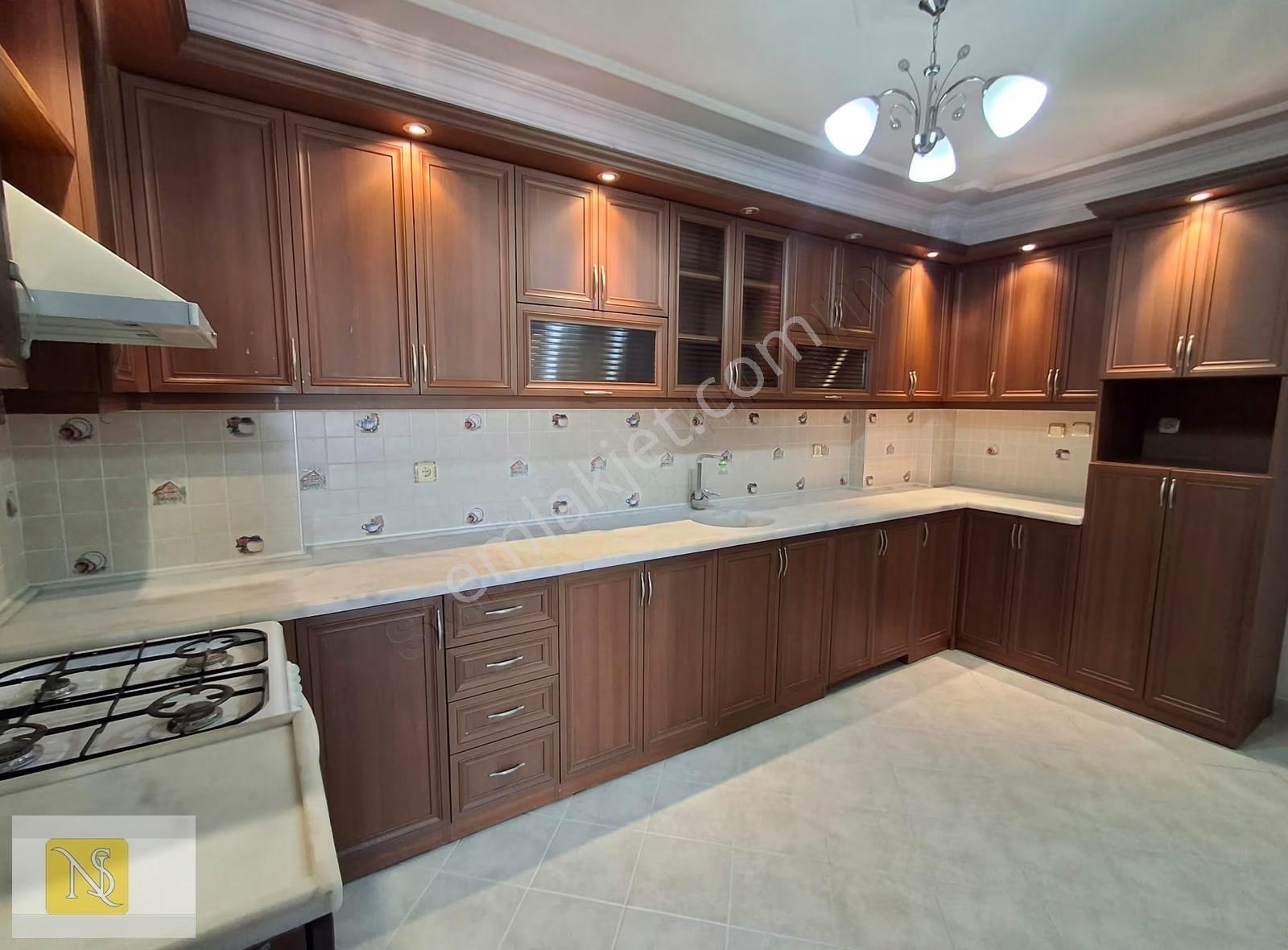 Atakum'un Göbek Noktasında Kiralık 3+1 Daire - Görsel 17