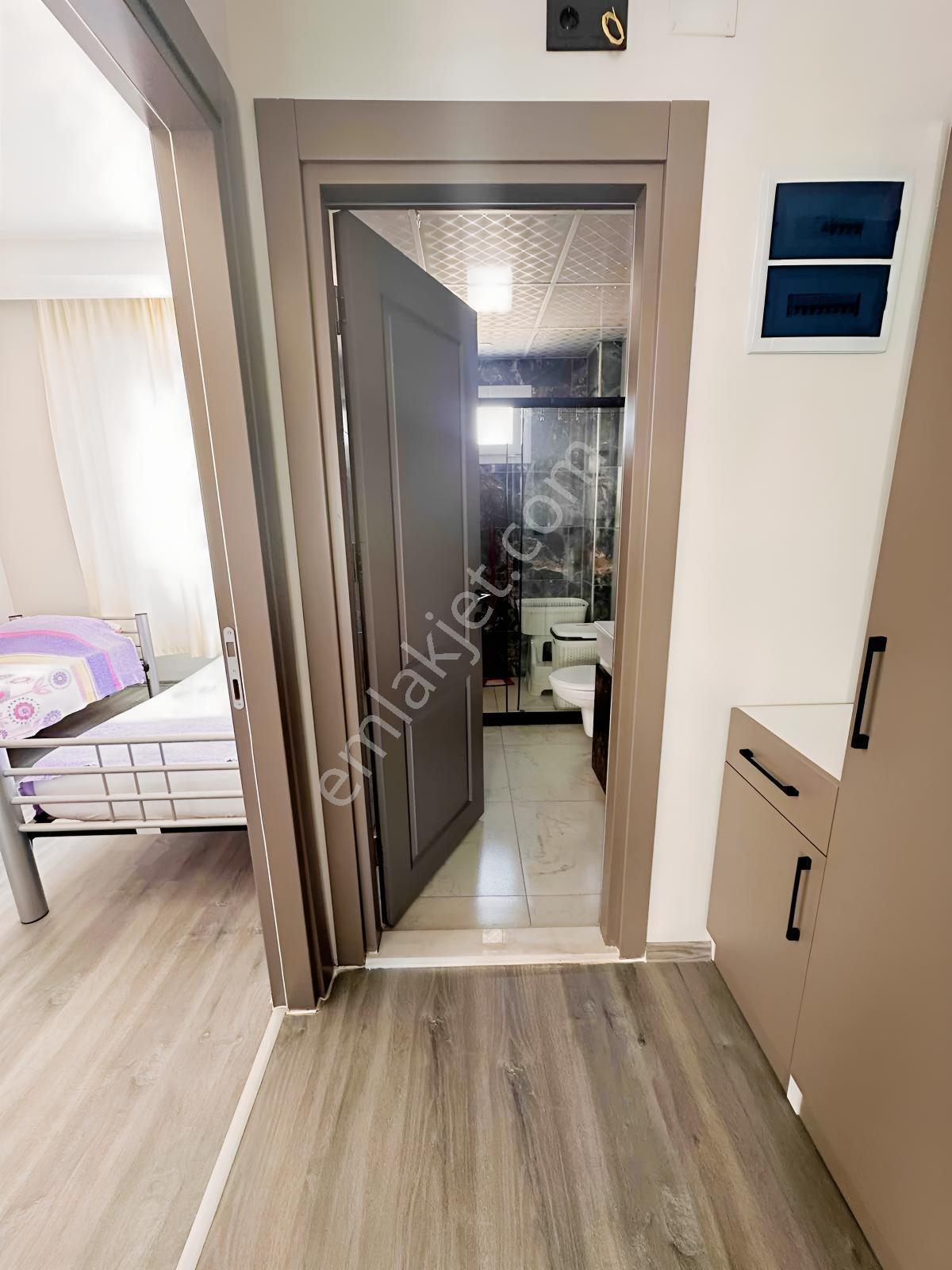 Ender Den Mersin İn En Güzel Sahilinde Kiralık Eşyalı Daire - Görsel 14