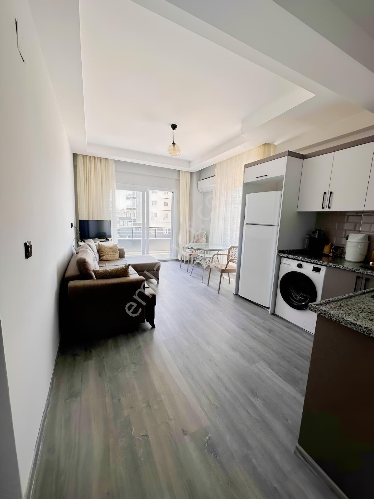 Ender Den Mersin İn En Güzel Sahilinde Kiralık Eşyalı Daire - Görsel 11