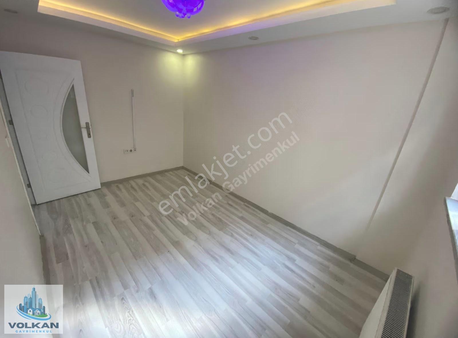 Volkan Gyo ' Dan Satılık Esentepe Mah 2+1 85m2 Bahçe Kat Daire