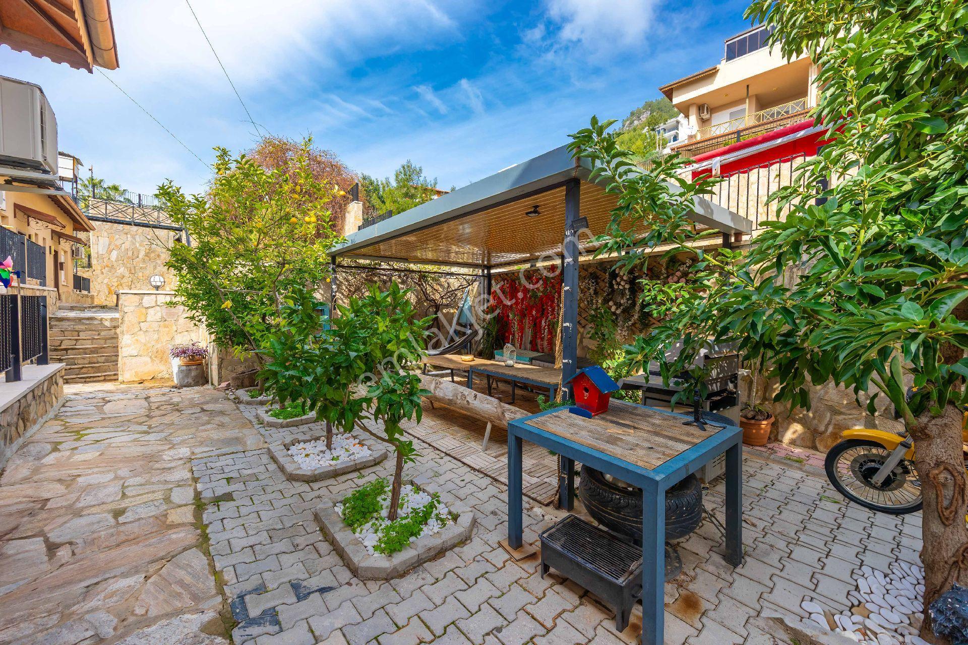 Alanya Tepe Ocean View Complex- 3+1 Luxury Garden Duplex With Full Sea View For Rent - Görsel 4