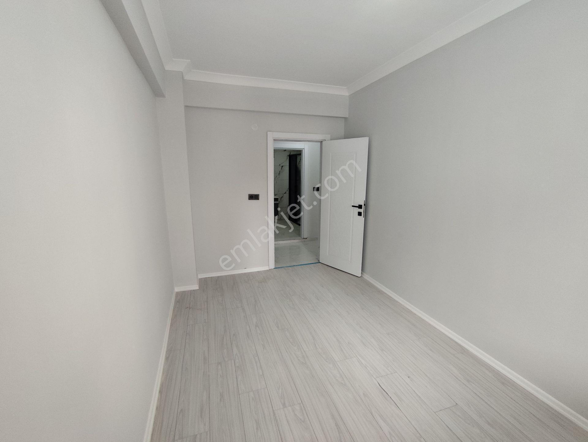 Remaxland'den İstasyon Mah. Havuzlu Sitede 2+1 Kiralık Sıfır Daire (96 M²) - Görsel 22