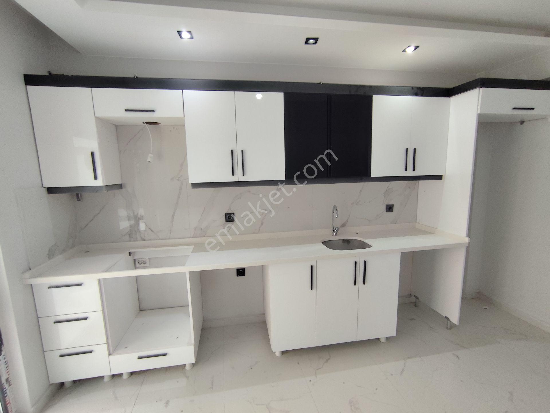 Remaxland'den İstasyon Mah. Havuzlu Sitede 2+1 Kiralık Sıfır Daire (96 M²) - Görsel 8