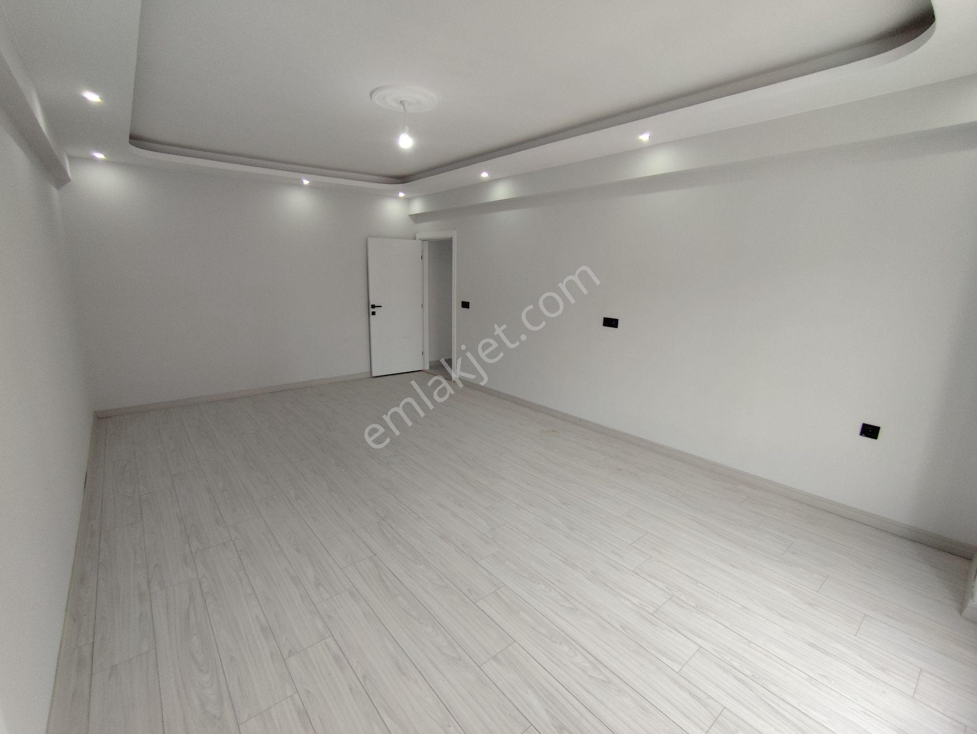 Remaxland'den İstasyon Mah. Havuzlu Sitede 2+1 Kiralık Sıfır Daire ( 96 M² ) - Görsel 2
