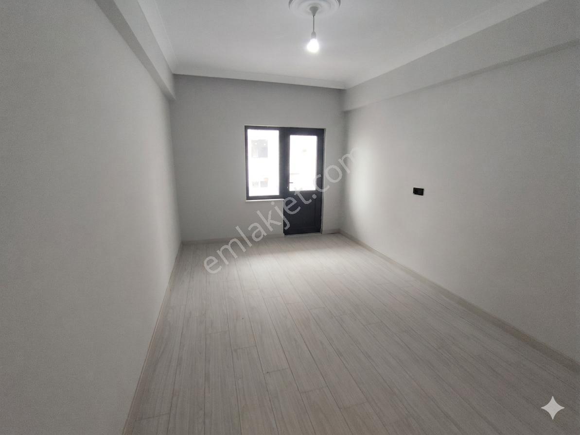 Remaxland'den İstasyon Mah. Havuzlu Sitede 2+1 Kiralık Sıfır Daire ( 96 M² ) - Görsel 15