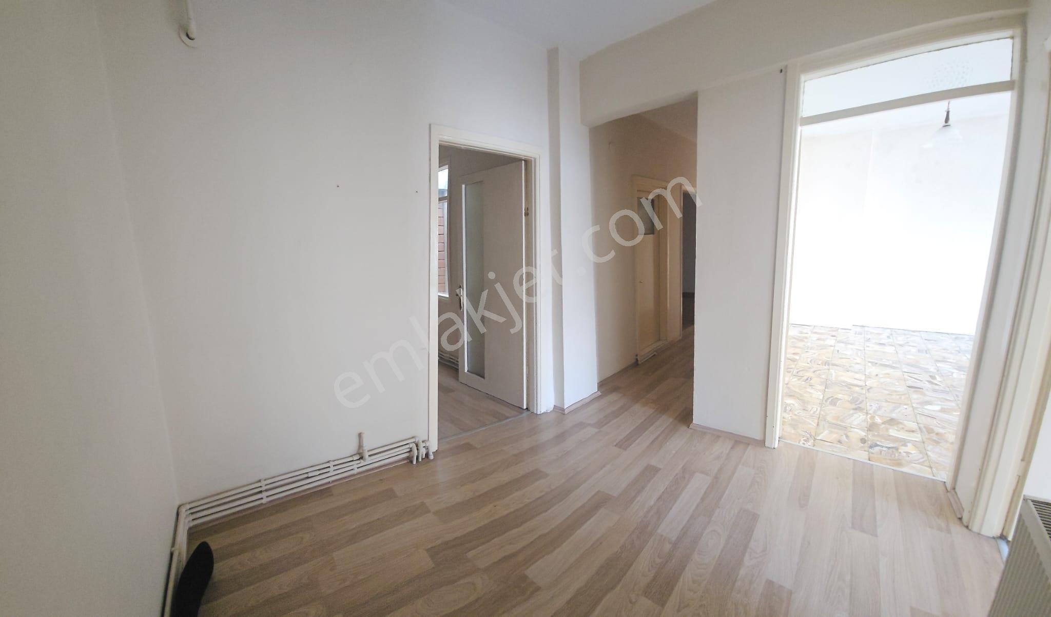 İzmir Menemen Merkez’de Geniş Ve Ferah 3+1 Kiralık Daire