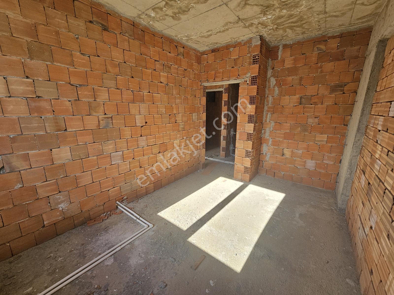 Havuzlu Site İçerisinde Satılık Fırsat 3+1 Daire - Görsel 22
