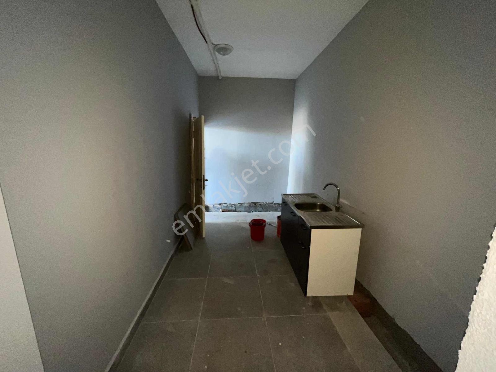 Mükkemel Konum'da Kiralık Dükkan - Görsel 5