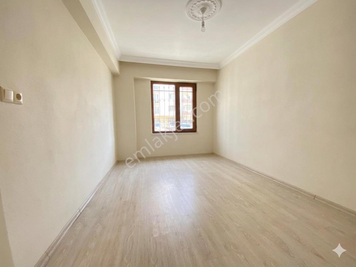 Kendine Ait Geniş Bahçe Kullanımlı 2+1 Daire^^tamamı Bu Fiyata^^ - Görsel 9