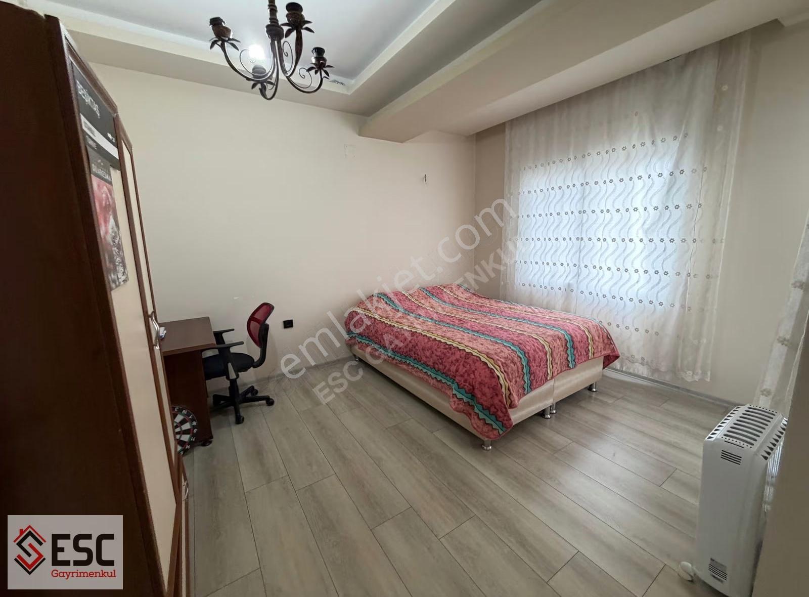 Esc'den Çeşmeli Otoban Çıkışında Merkezi Lokasyon 2+1 Esc2350 - Görsel 22