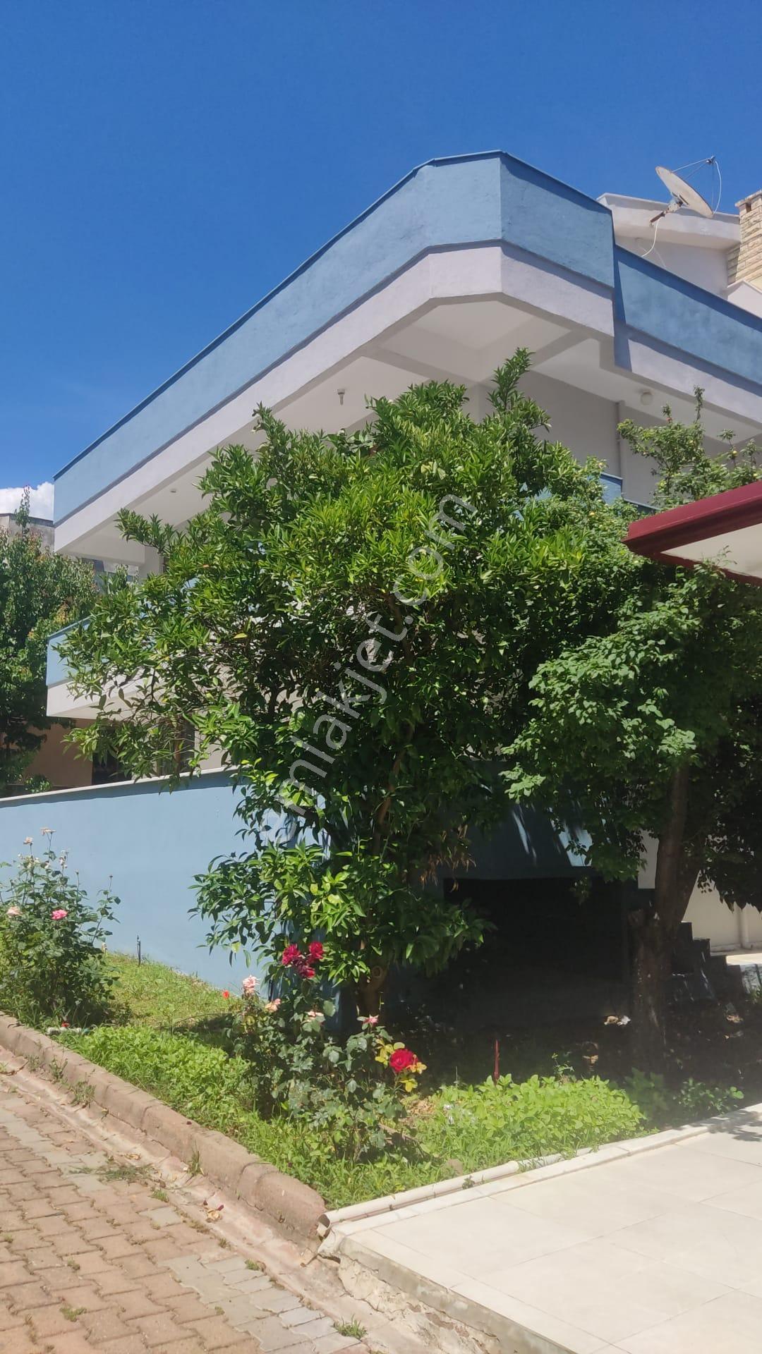 Havuzlu Fenerde Denize Yakın Site İçerisinde Triplex Yazlık - Görsel 9