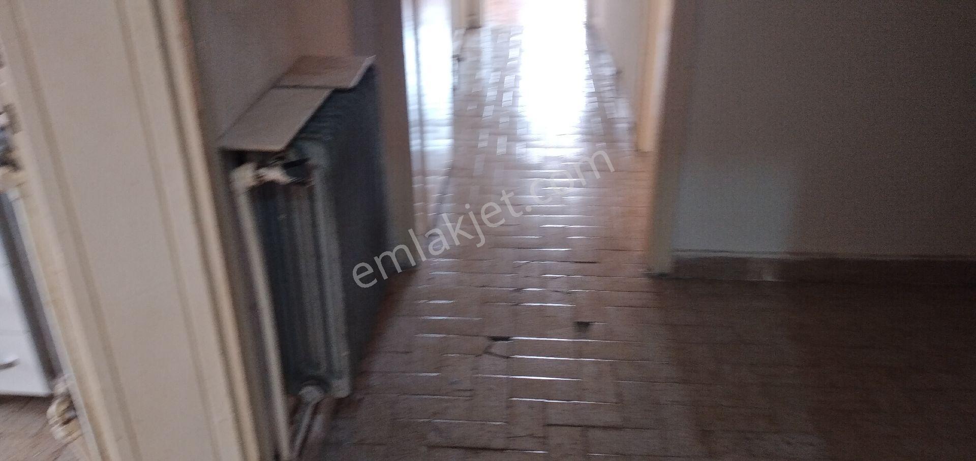 Cebecide Fakülte Ler Mah.köylüler Sokakta Kiralık 3+1 Kombili Daire - Görsel 8
