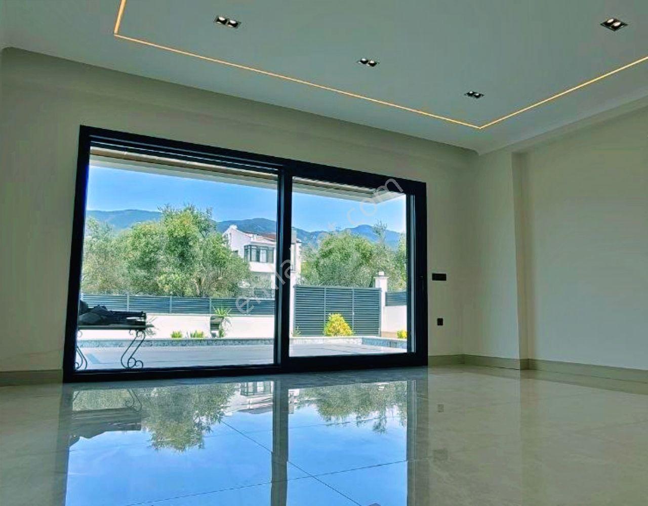 Uytundan Gürede Müstakil Yüzme Havuzlu 3+1 Ultralüks Villa - Görsel 8
