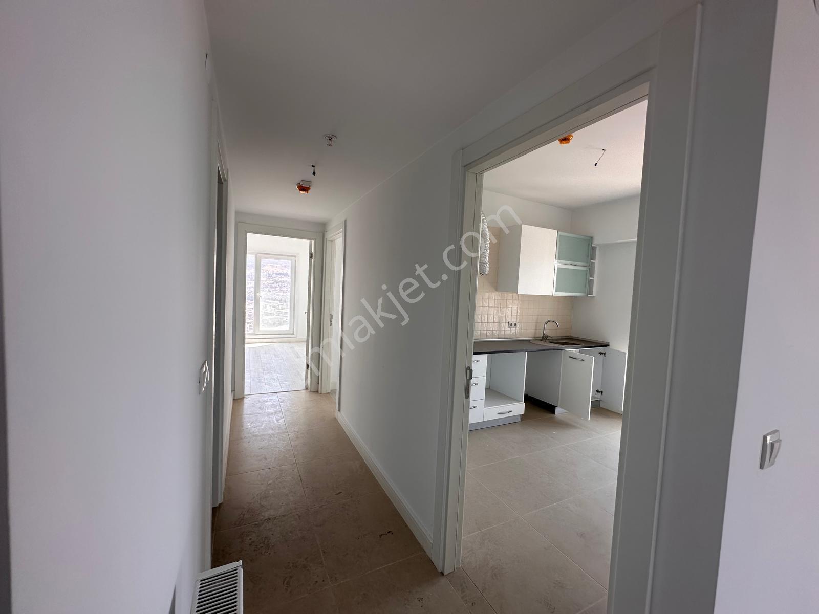 Bornova Dap İzmir'de Full Deniz Manzaralı 2+1 Kiralık Daire - Görsel 15