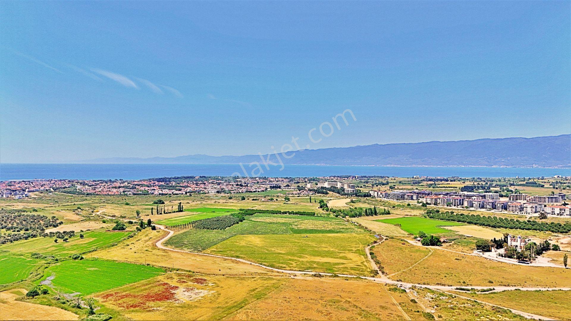 Burhaniyede Gültaş Emlaktan Satılık 5+1 Çift Mutfaklı Villa - Görsel 3