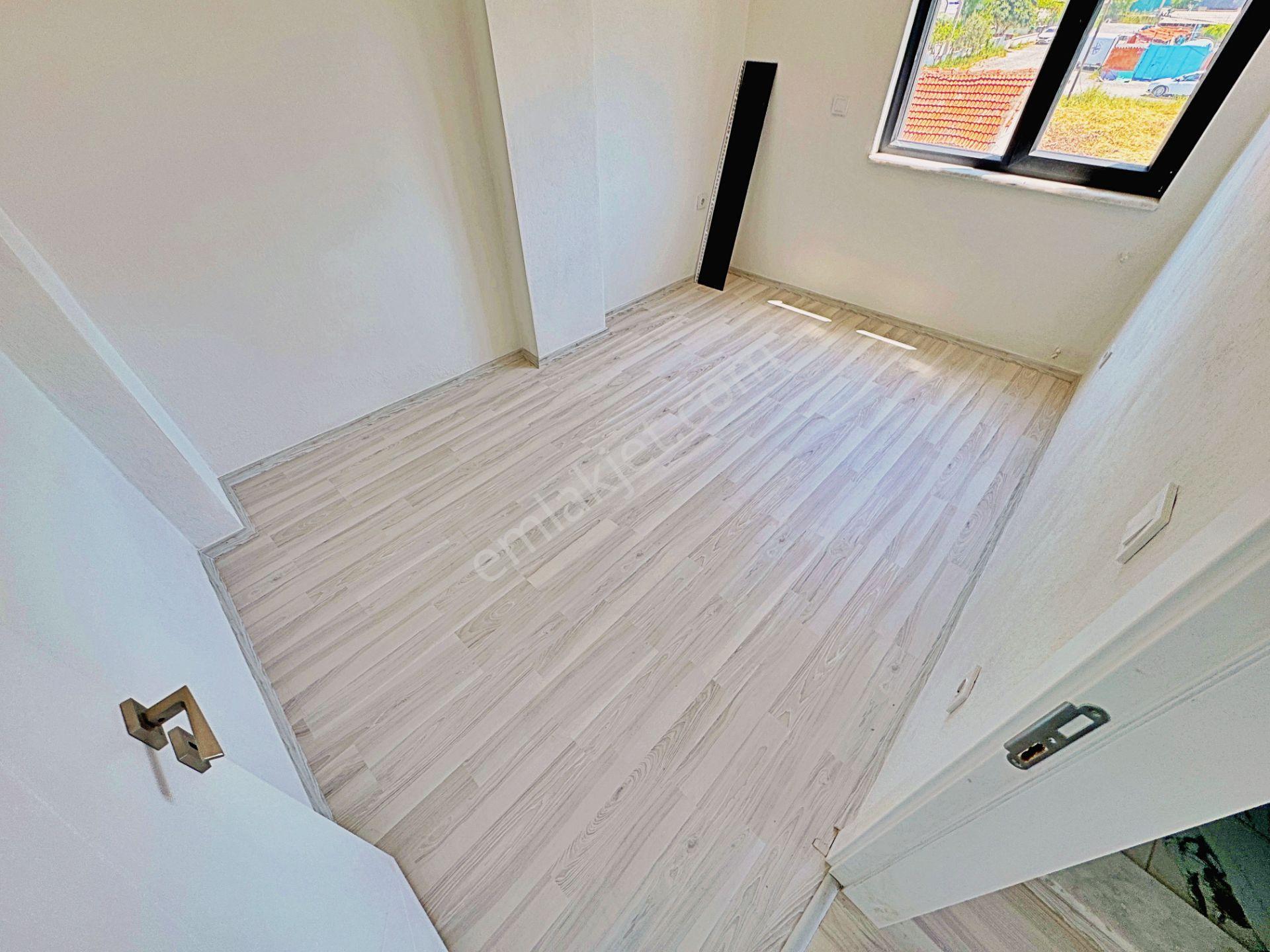 Burhaniyede Gültaş Emlaktan Satılık 5+1 Çift Mutfaklı Villa - Görsel 28